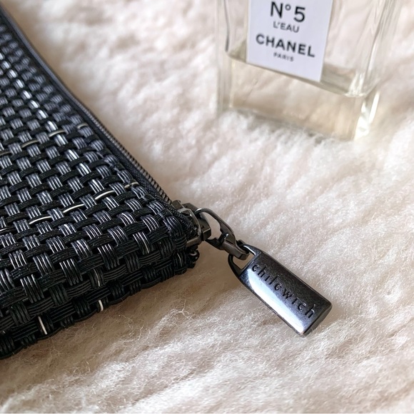 Chilewich Bags Chanel Exclusive Zip Clutch Poshmark